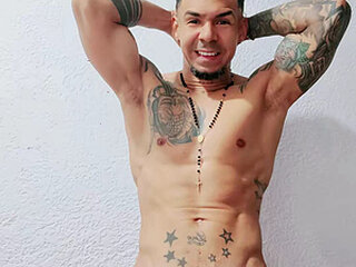Musclesexyboy1